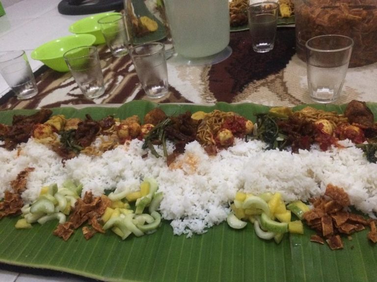 makan bersama 1