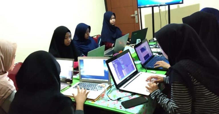 Membuat Web dengan Angular